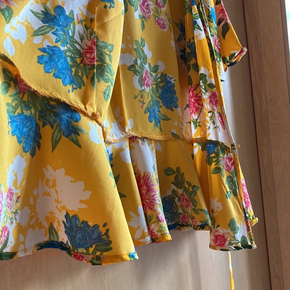 Live 4 Truth wrap around top size XS - Picture 8 of 8